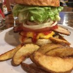 吉祥寺で食べられるヤミツキ必至ハンバーガーがデカくて絶品！ベーコン分厚すぎ