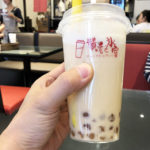 コピス近くの贊記茶餐廳でもタピオカミルクティーが登場。香港お茶メニューも充実