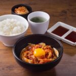 焼肉ライク、 “混ぜてから焼く”新感覚の焼肉「黄金まぜカルビ」販売開始