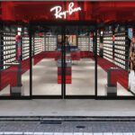 吉祥寺・中道通りにサングラスブランド「レイバン」の直営店がオープン